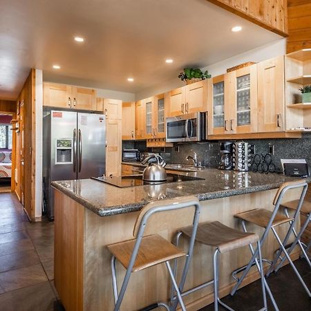 Updated 5 Bedroom 3 Bathroom Townhome Slopeside At 1849 Condos 671 Sleeps 10 Mammoth Lakes Buitenkant foto